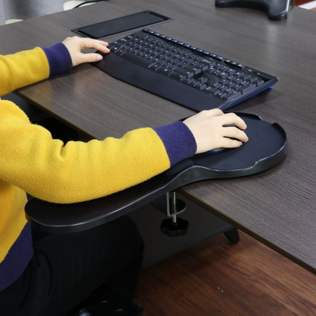 Podłokietnik Q-CONNECT, z podkładką pod mysz i podparciem nadgarstka, czarny - obrazek 2